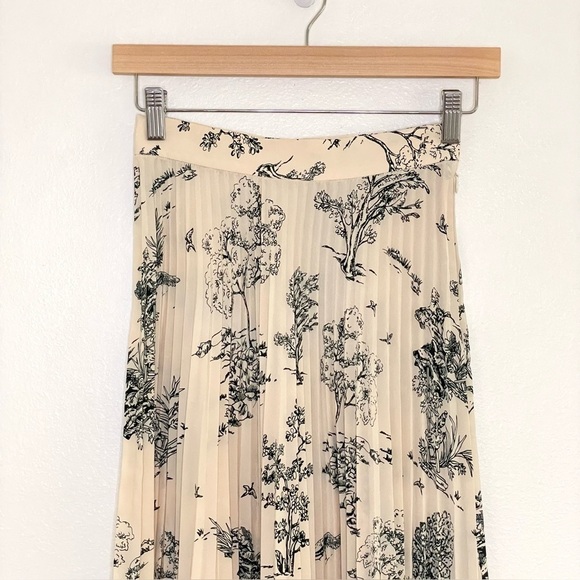 & Other Stories Asymmetric Plisse Skirt 0 Cream Black Pleated Midi Tree Print - Picture 6 of 14